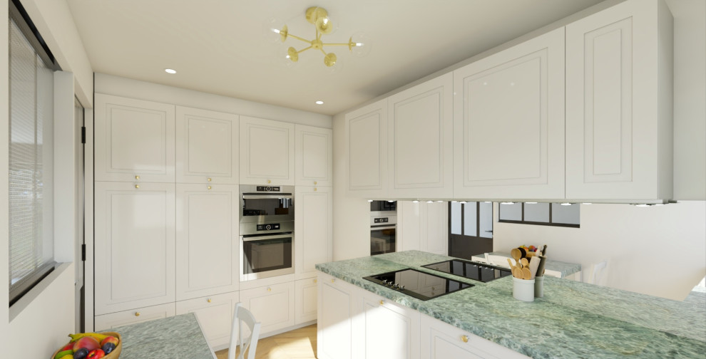 Inspiration för ett avskilt, mellanstort vintage grön grönt l-kök, med en enkel diskho, vita skåp, marmorbänkskiva, spegel som stänkskydd, ljust trägolv och brunt golv
