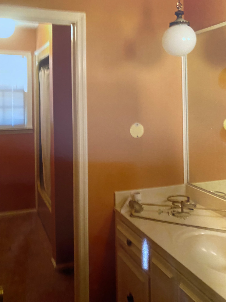 White & Chrome Bathroom