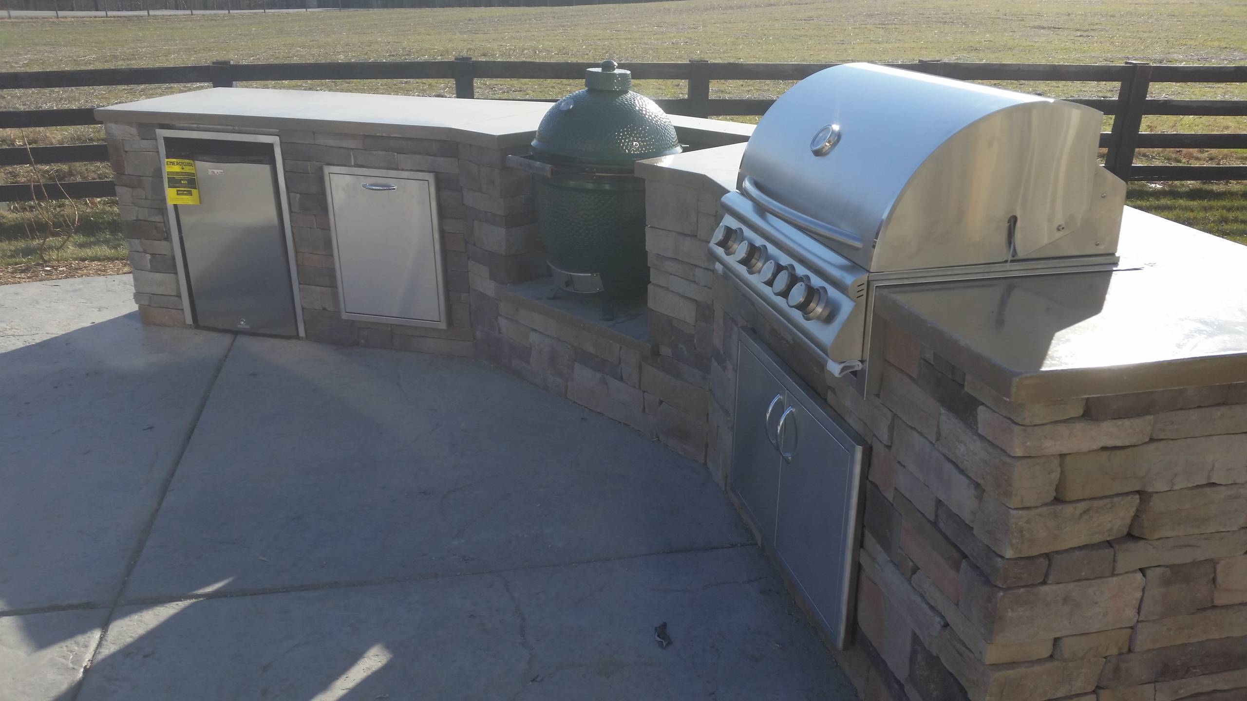 Lake Forest outdoor kitchen