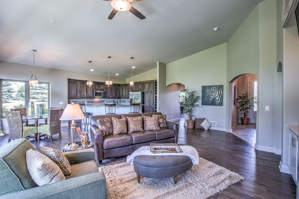 Inspiration for a transitional home design remodel in Omaha
