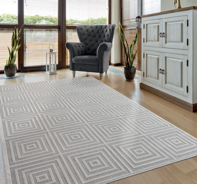 United Weavers Cascades Tehama Geometric Rug, Sand, 260110827, 7'10"x7