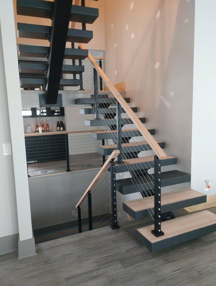 Transitional home design photo in Atlanta