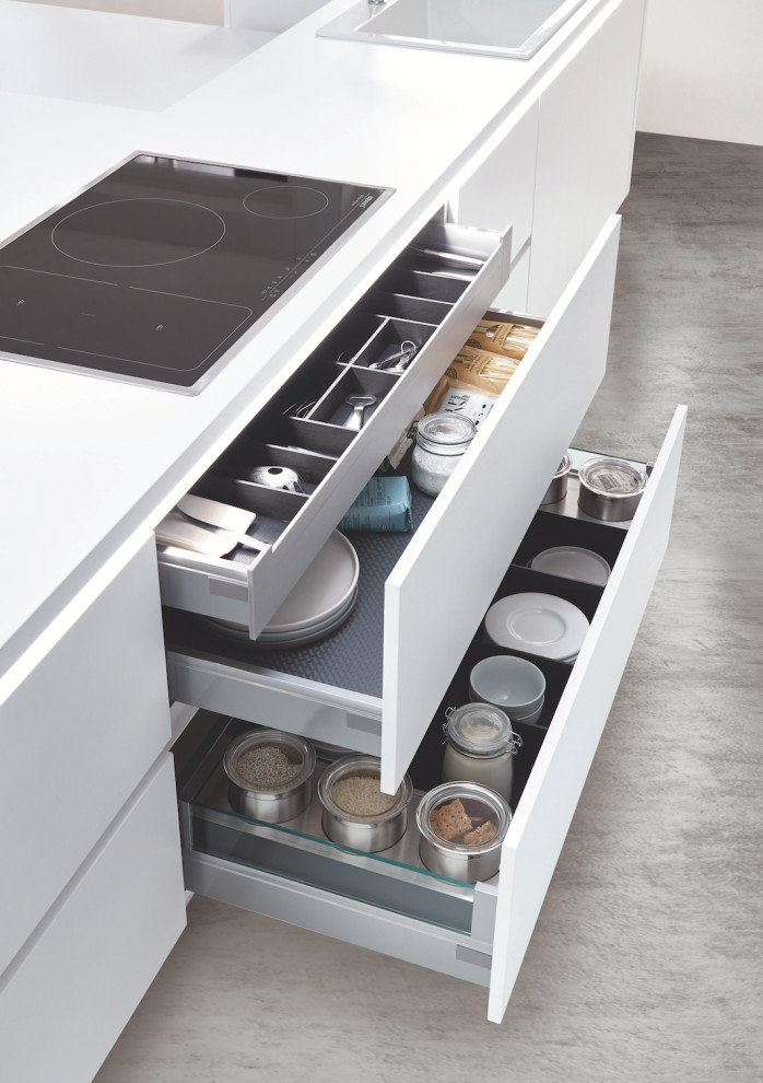 Example of a minimalist kitchen design in Phoenix
