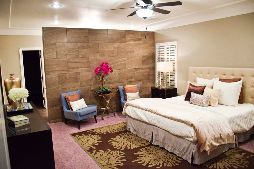Transitional home design photo in Austin