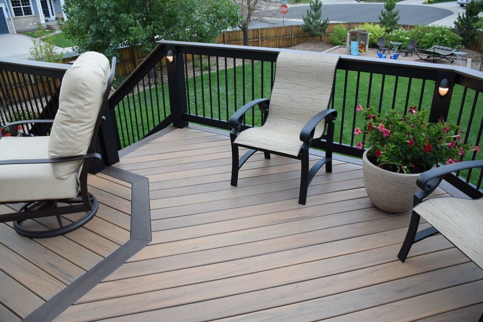 Transitional deck photo in Denver