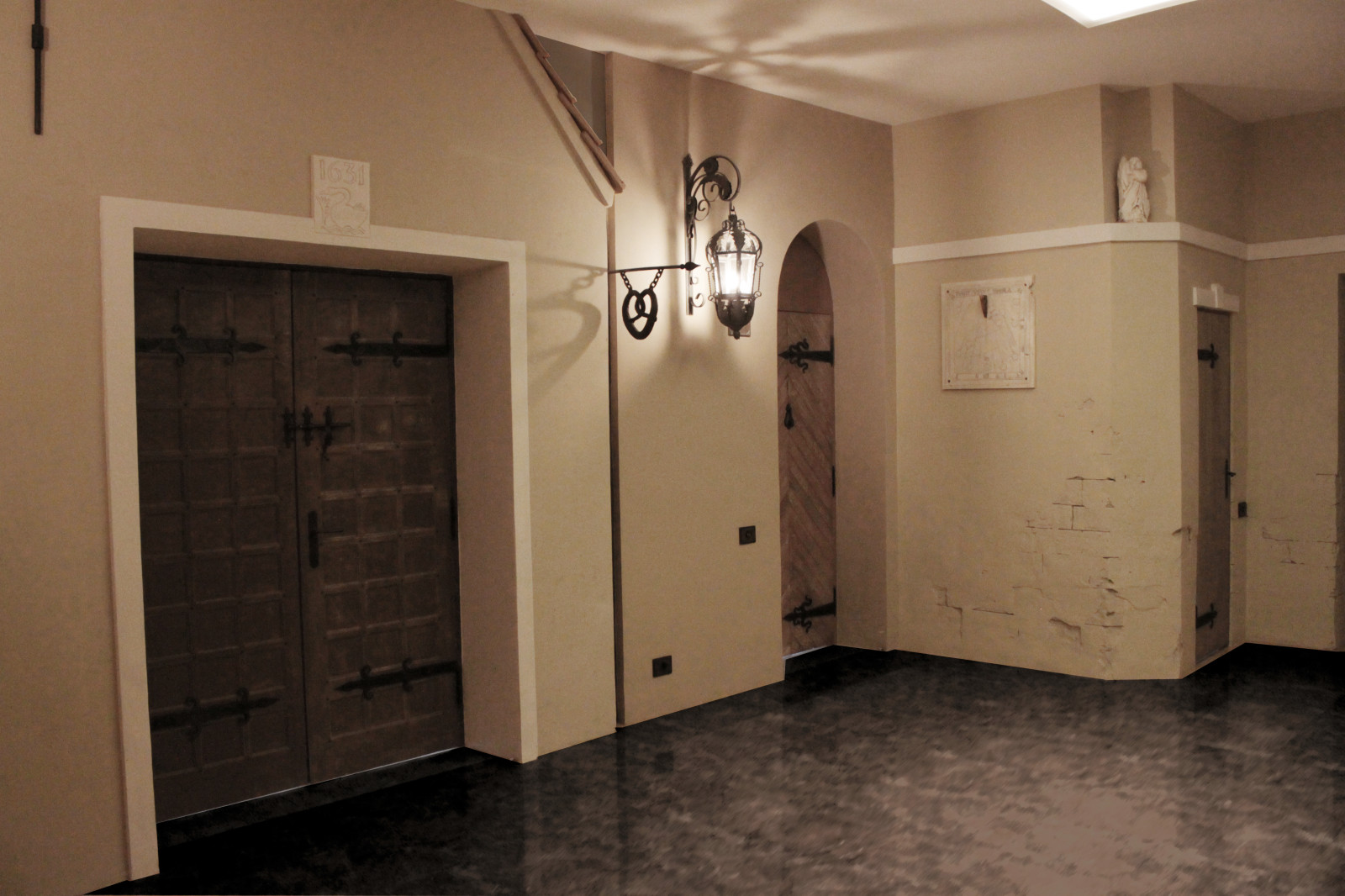 Реконструкция интерьера в загородном доме