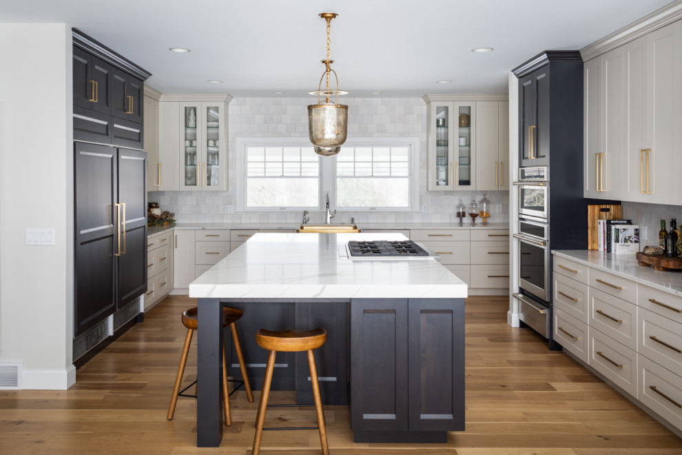 Home design - transitional home design idea