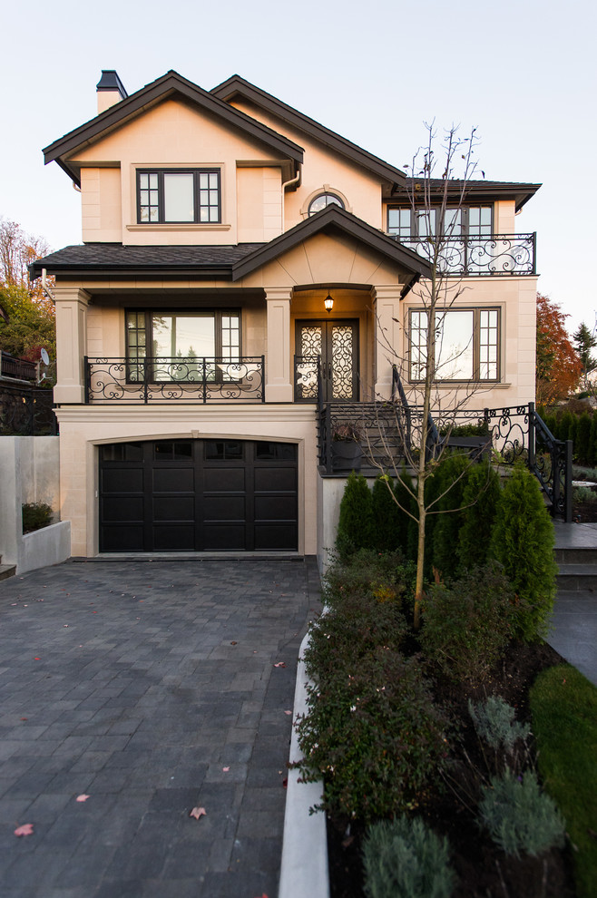 Transitional exterior in Vancouver.