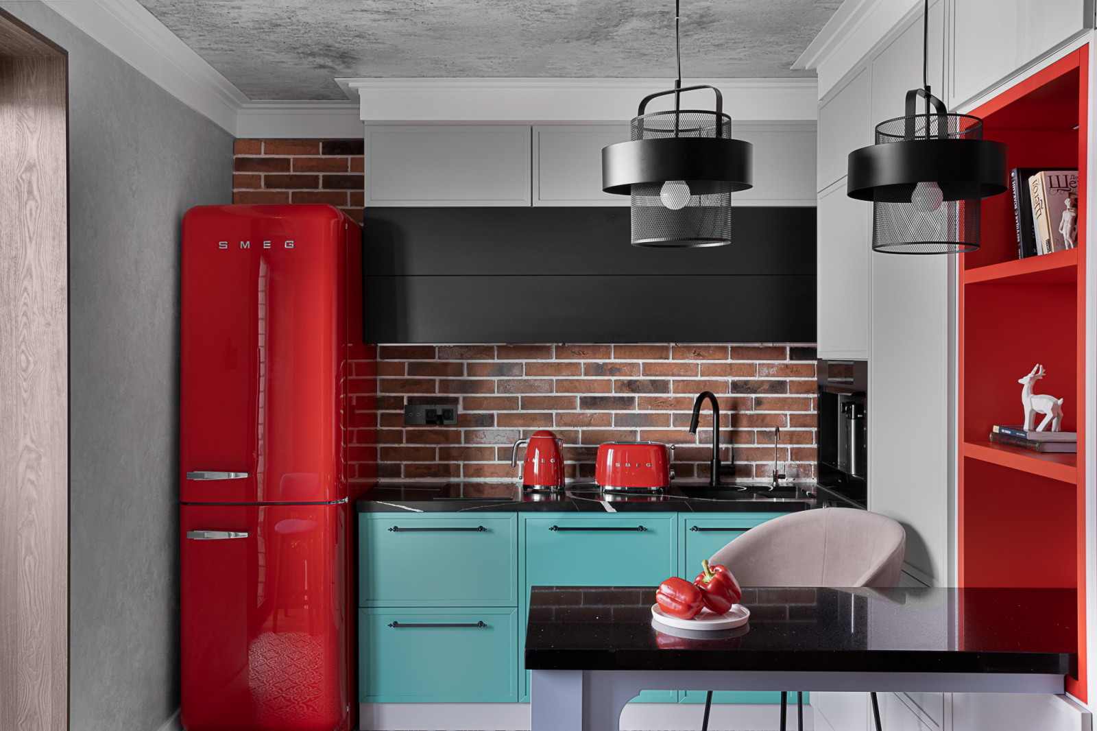 Съемка реализованного интерьера мебельной студии "Квартирный ответ"