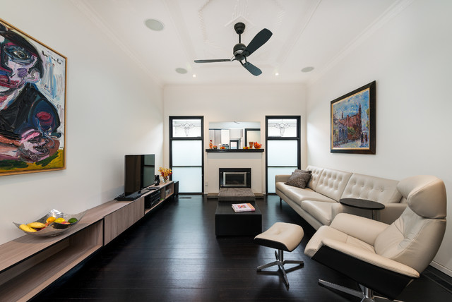 East Brunswick Transformation contemporary-vardagsrum