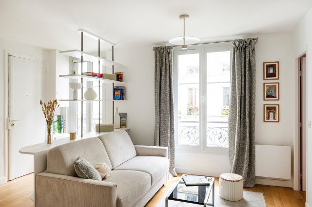 OBERKAMPF contemporary-living-room
