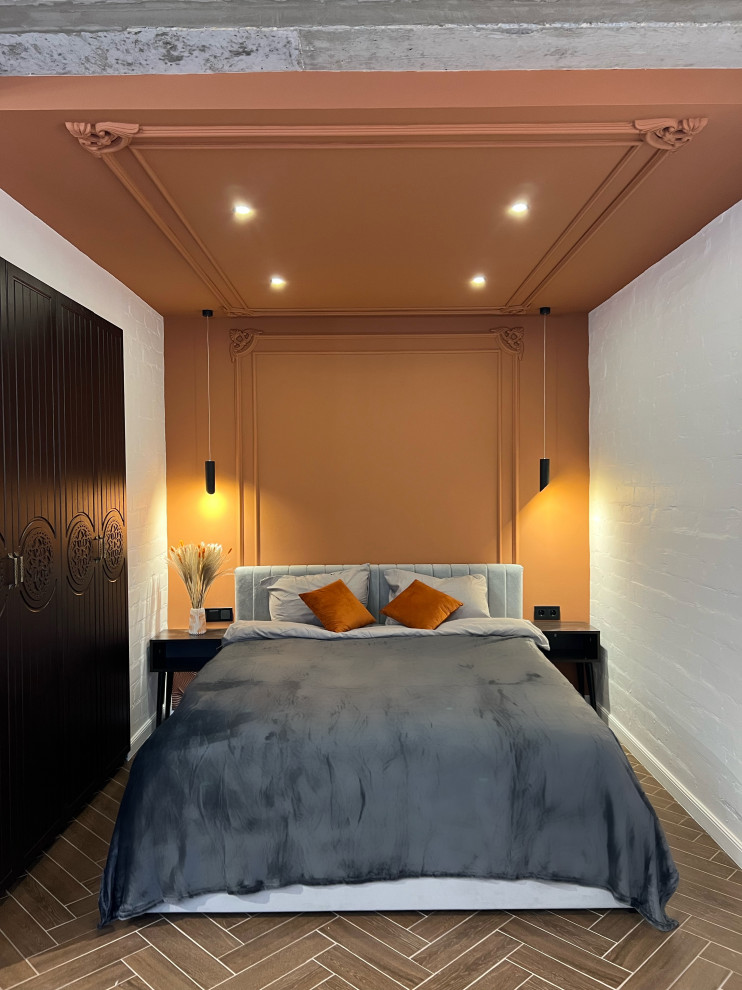 Студия с терракотовыми акцентами