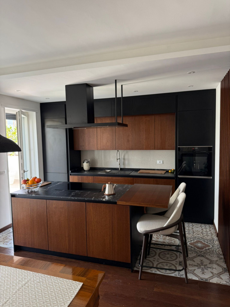 Cucine su misura  di design, laccate, moderne, lineari e in legno