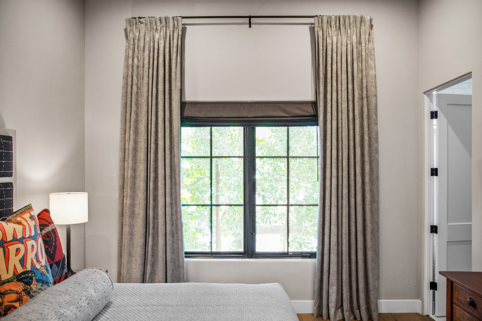 Home design - transitional home design idea in Phoenix