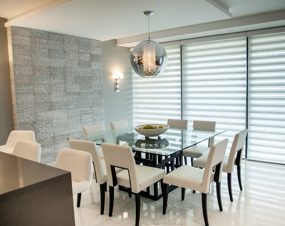 This is an example of a modern dining room in Miami.