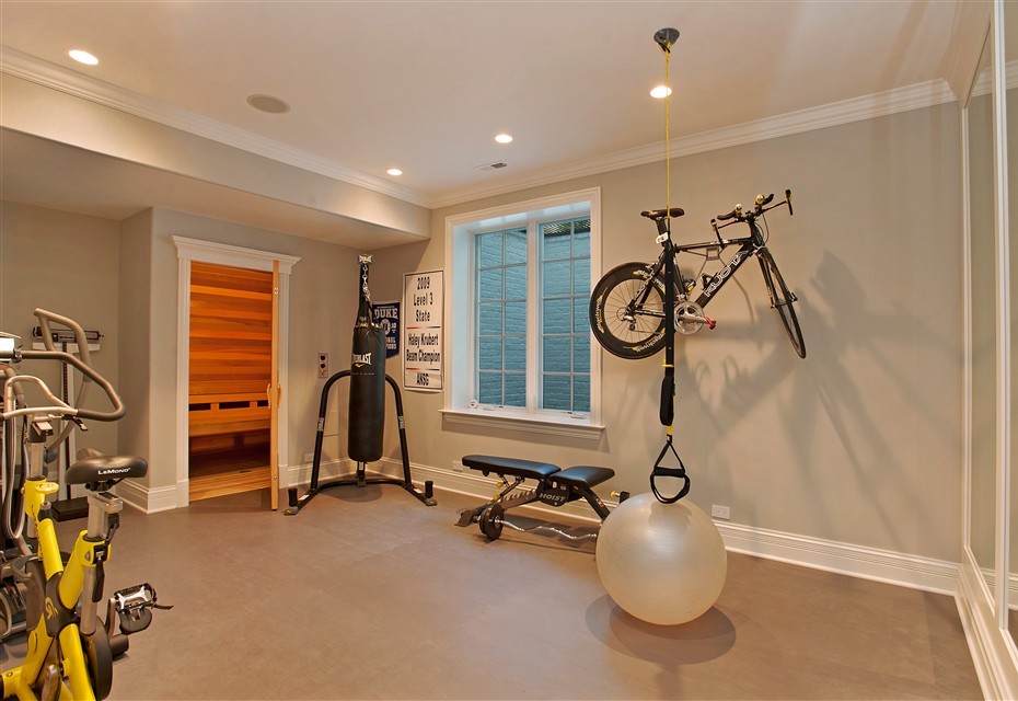 Contemporary home gym in Chicago.