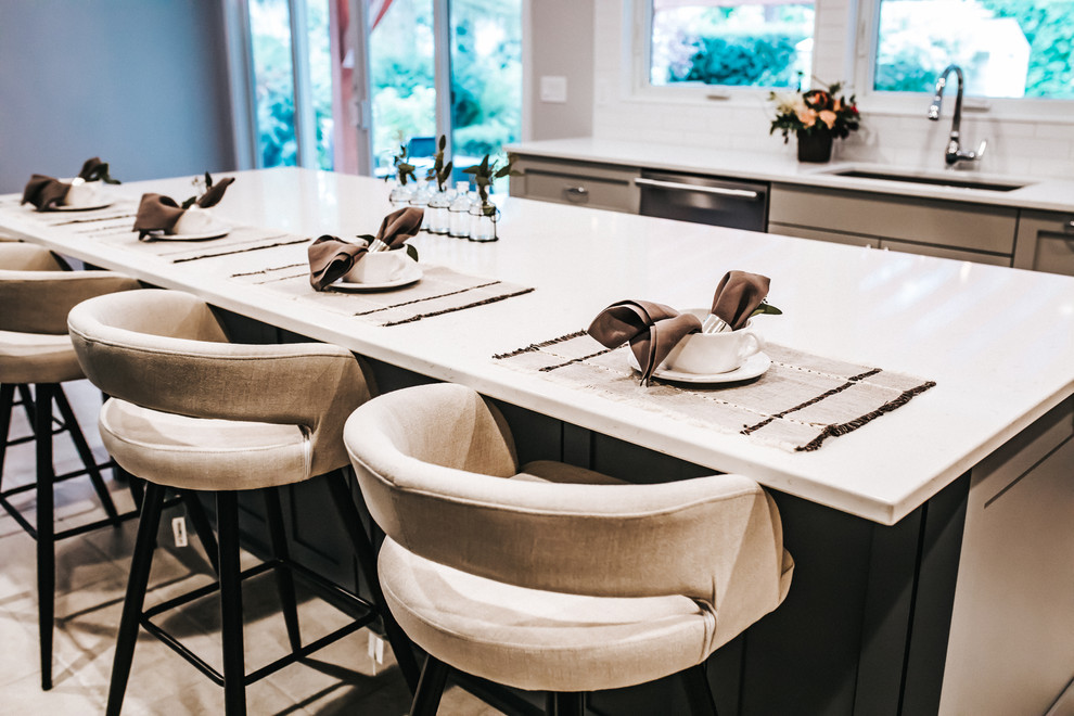 Transitional home design photo in Seattle