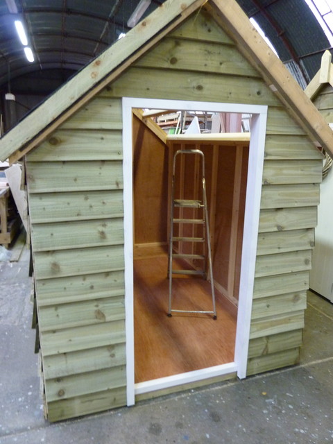 Large traditional detached garden shed in Buckinghamshire.