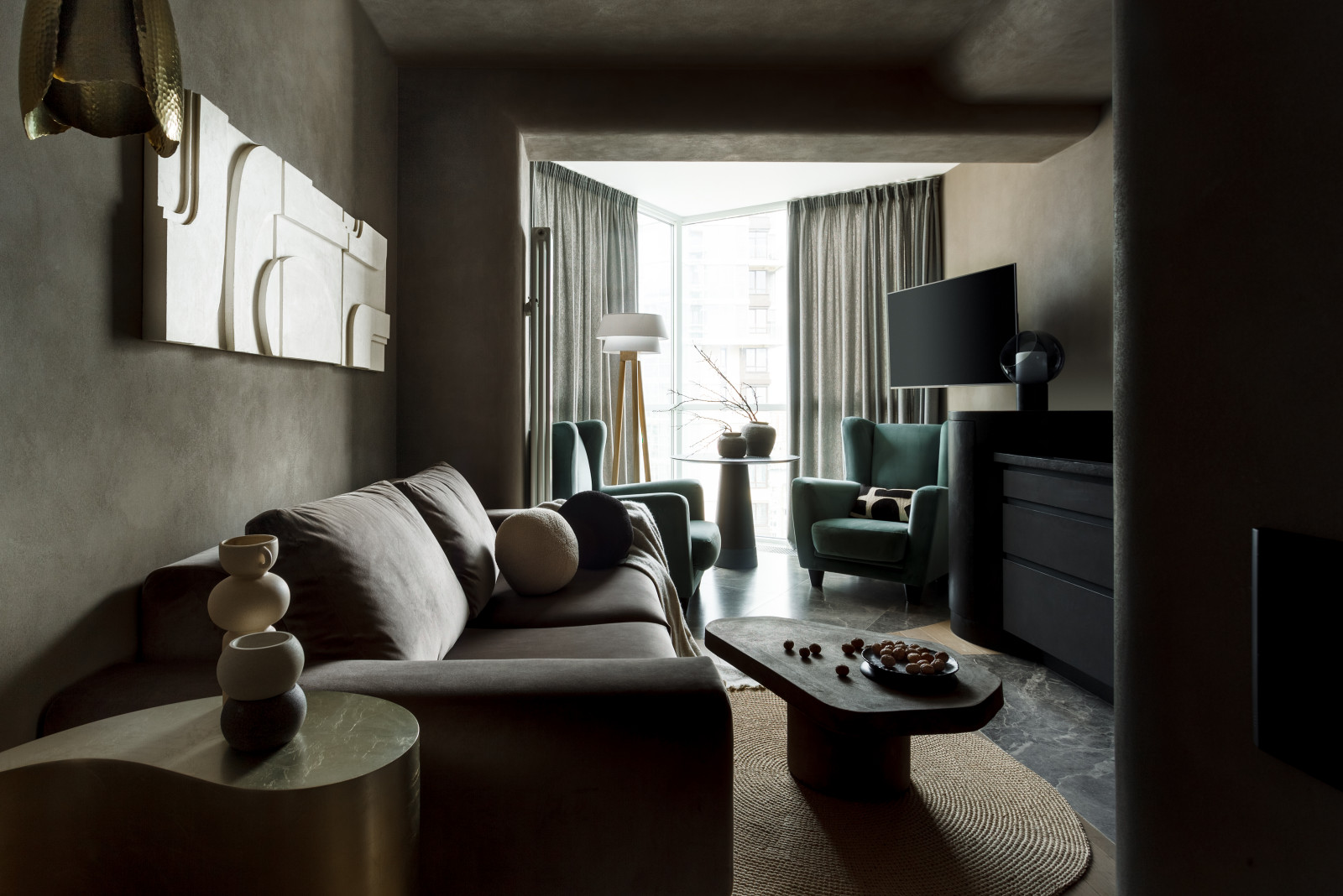 Кухня-гостиная в тёмных тонах