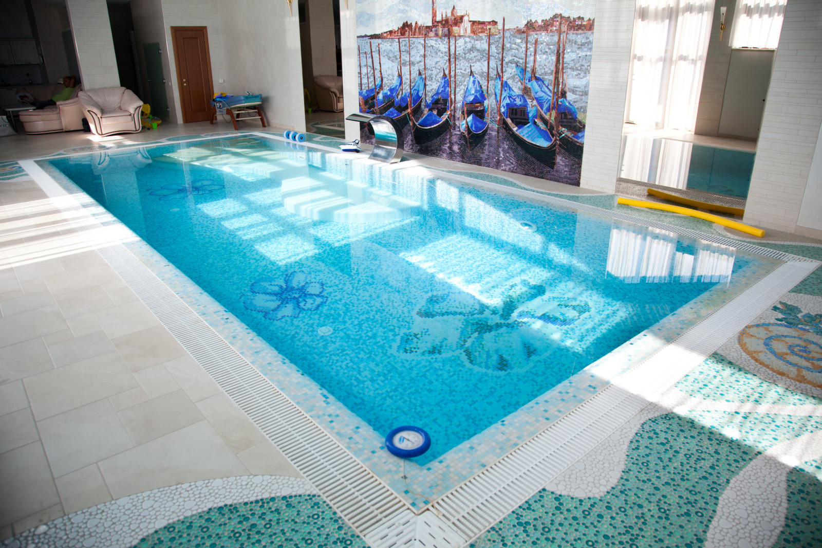 Бассейн в частном доме в пос. Озерки, г. Самара