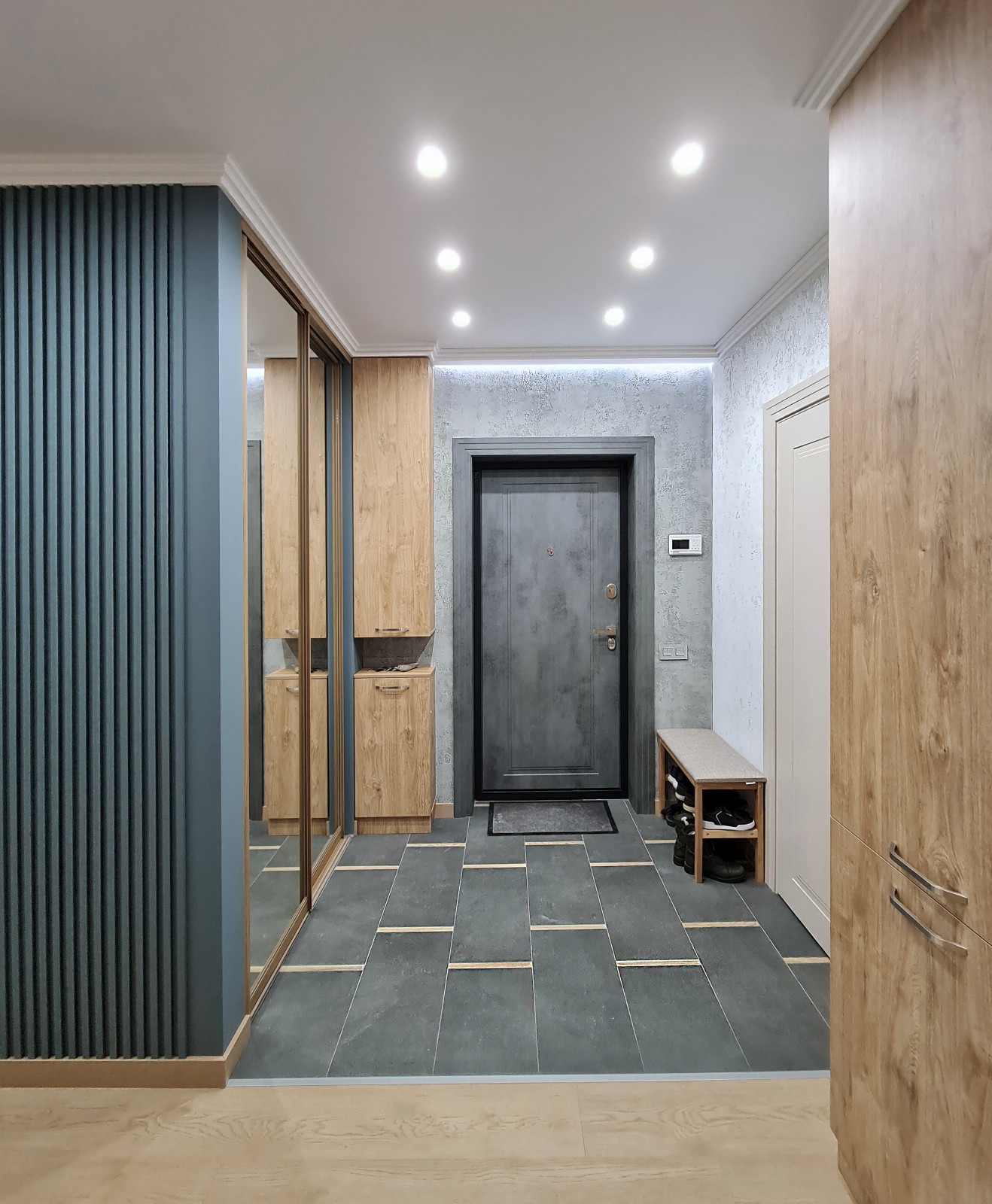 Трехкомнатная квартира 80 кв.м