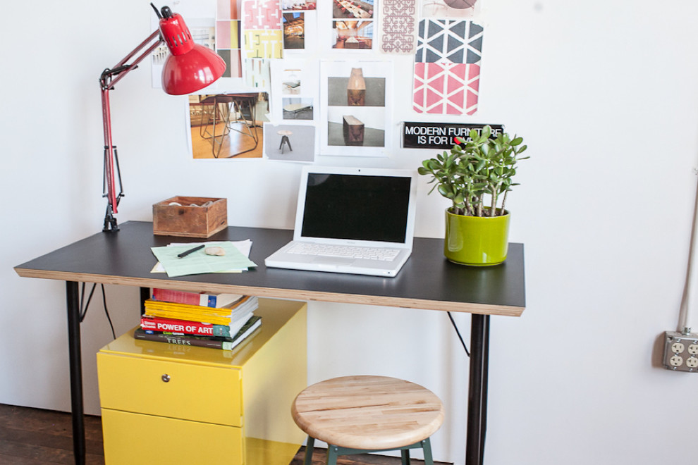 Inspiration for a modern home office in Portland.