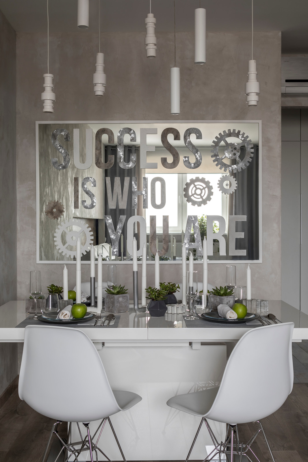 Монохромная квартира для предпринимателя