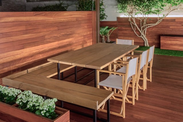 Decoraci&oacute;n de una terraza contemporary-deck