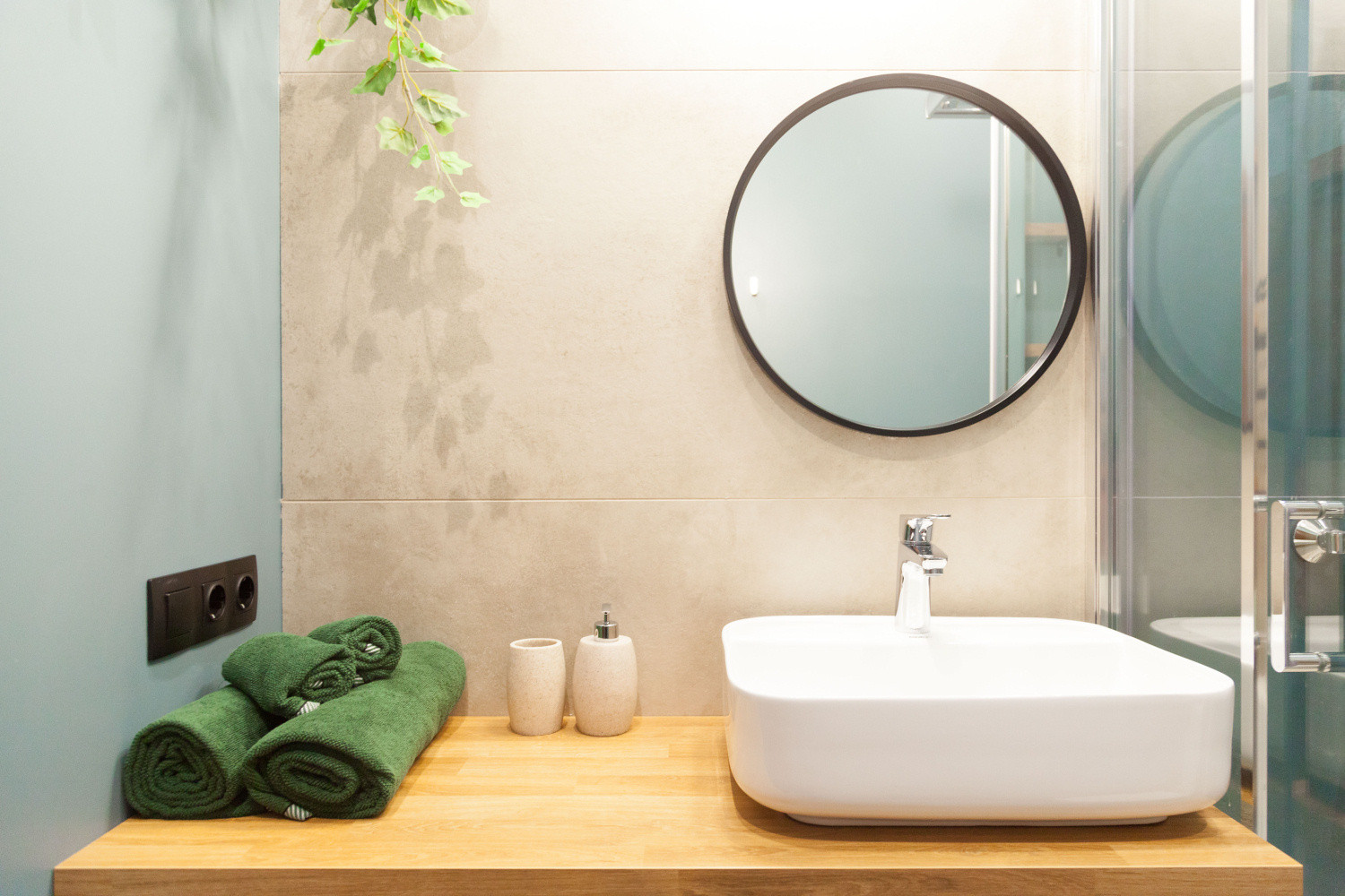 "Инстаграмная" студия в зеленых тонах