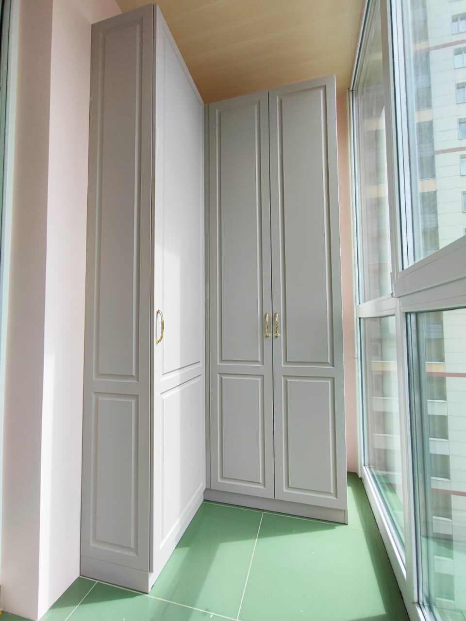 Распашные шкафы