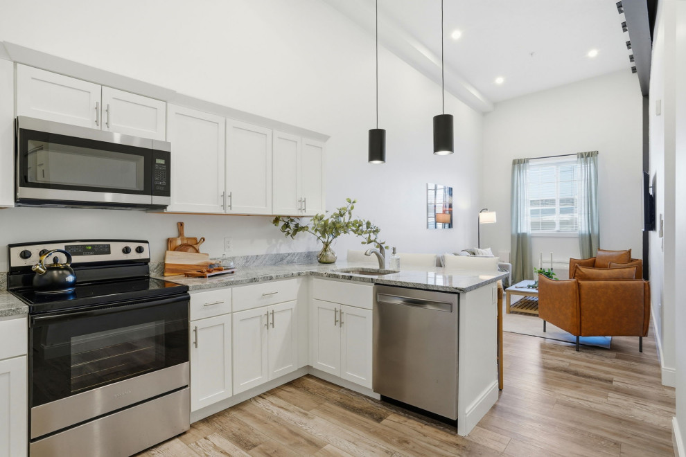 Water St Landing Plymouth Home Staging