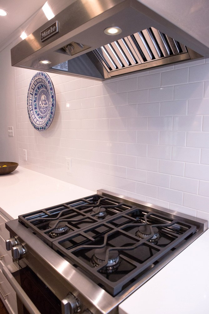 Lakewood Heights Kitchen and Bathroom and Living Room Remodel