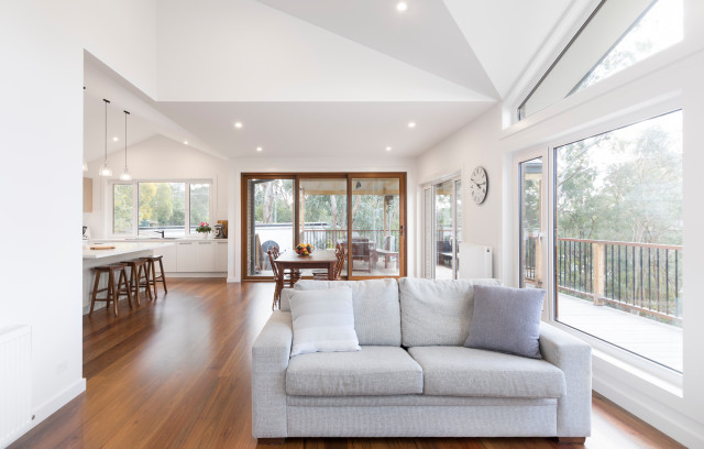 Warrandyte Hill Home contemporary-vardagsrum