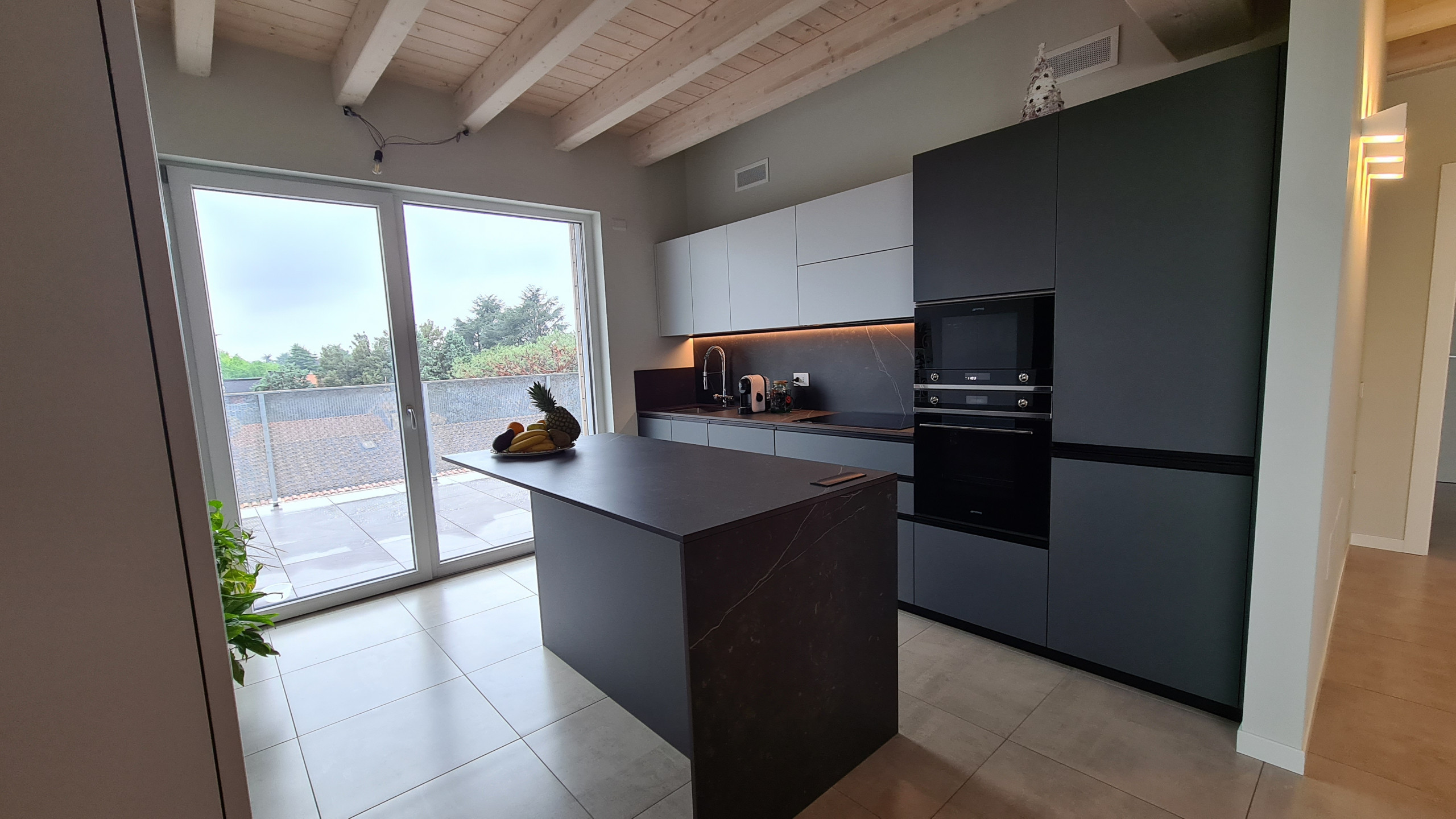Attico con terrazzo | a Solaro (MI)