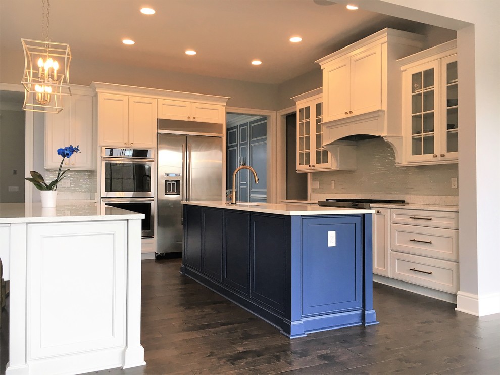 Elegant kitchen in white and blue