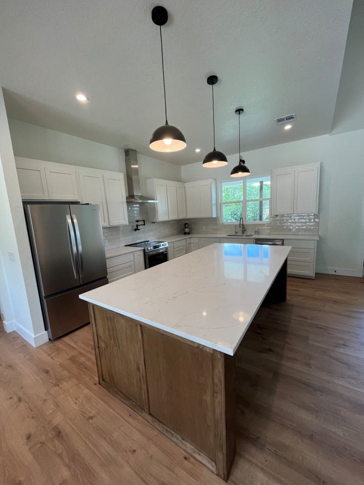 Creek Loop Residence