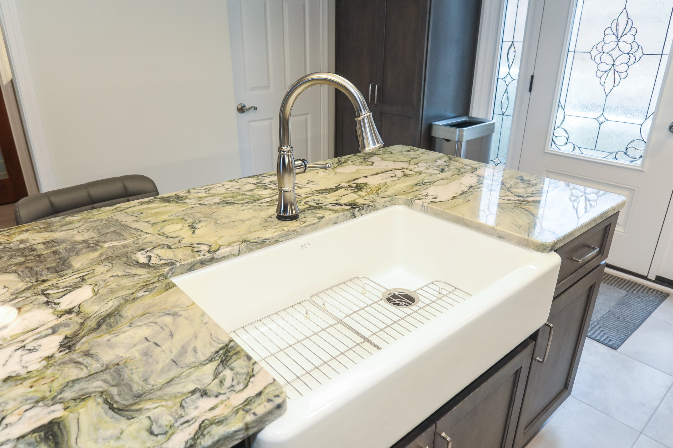 Gainesville Lake Home Remodeling - Kitchen, Butler's Pantry & Laundry