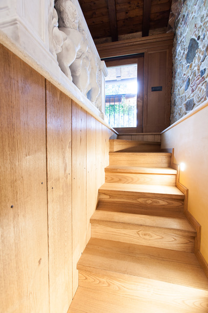 Rustic home in Veneto rustic-staircase