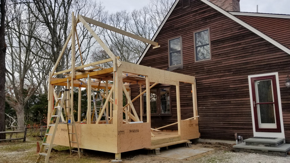 Inspiration for a transitional home design remodel in Boston