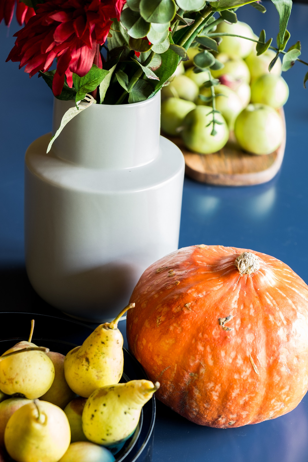 Кухня-гостиная в сланце и кружевах