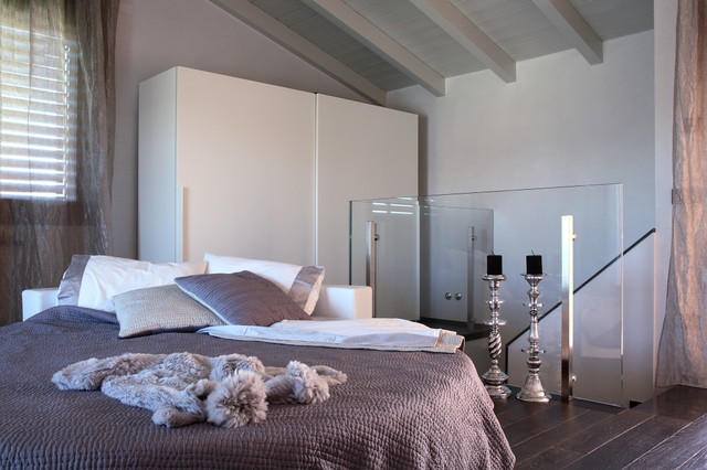 Villa traditional-bedroom