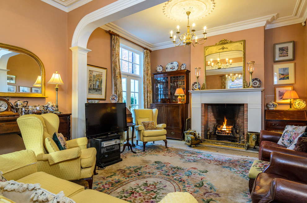 Design ideas for a traditional living room in Belfast.