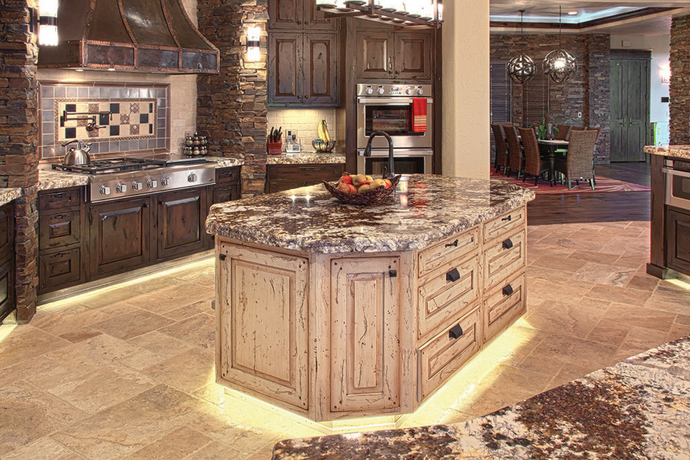 Kitchen - rustic kitchen idea in Seattle