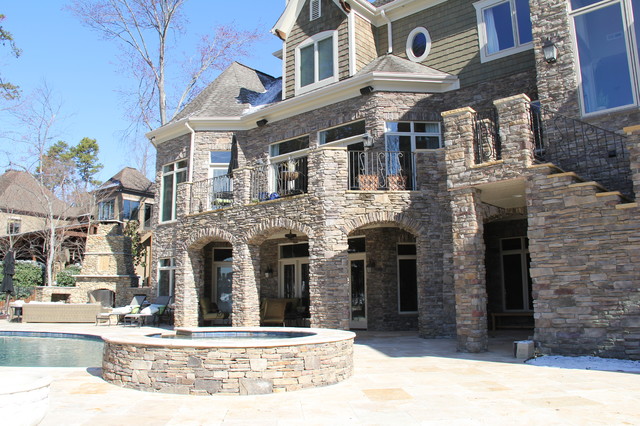 Patio contemporary-house-exterior