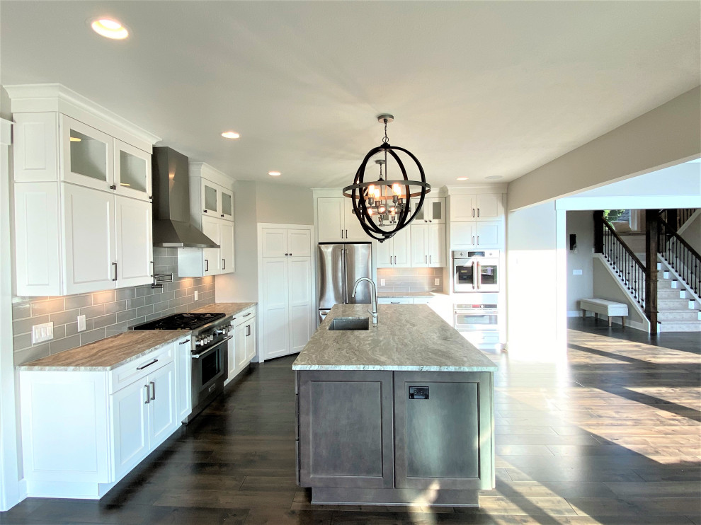 Inspiration for a transitional kitchen remodel in Cleveland
