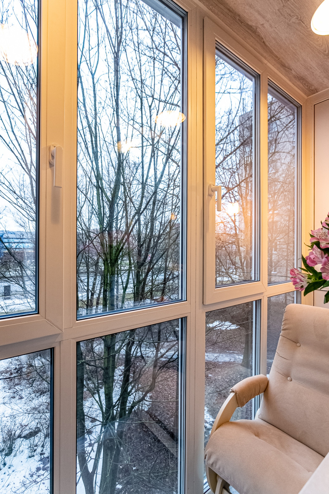 Остекление Балконов и лоджий с отделкой