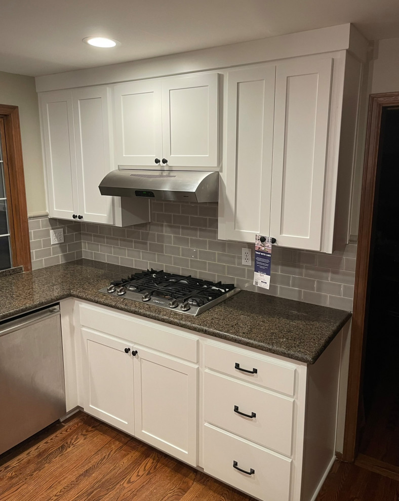 White Shaker Kitchen Refresh With Modern Hardware & Updated Backsplash