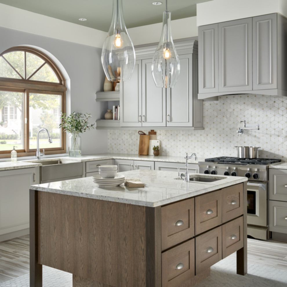 Inspiration for a transitional kitchen remodel in Chicago