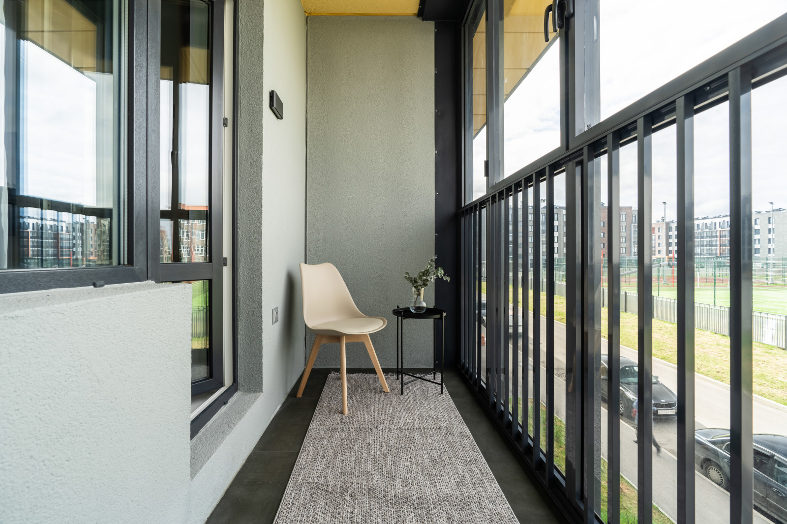 Парадный ансамбль, 2евро, 32м2