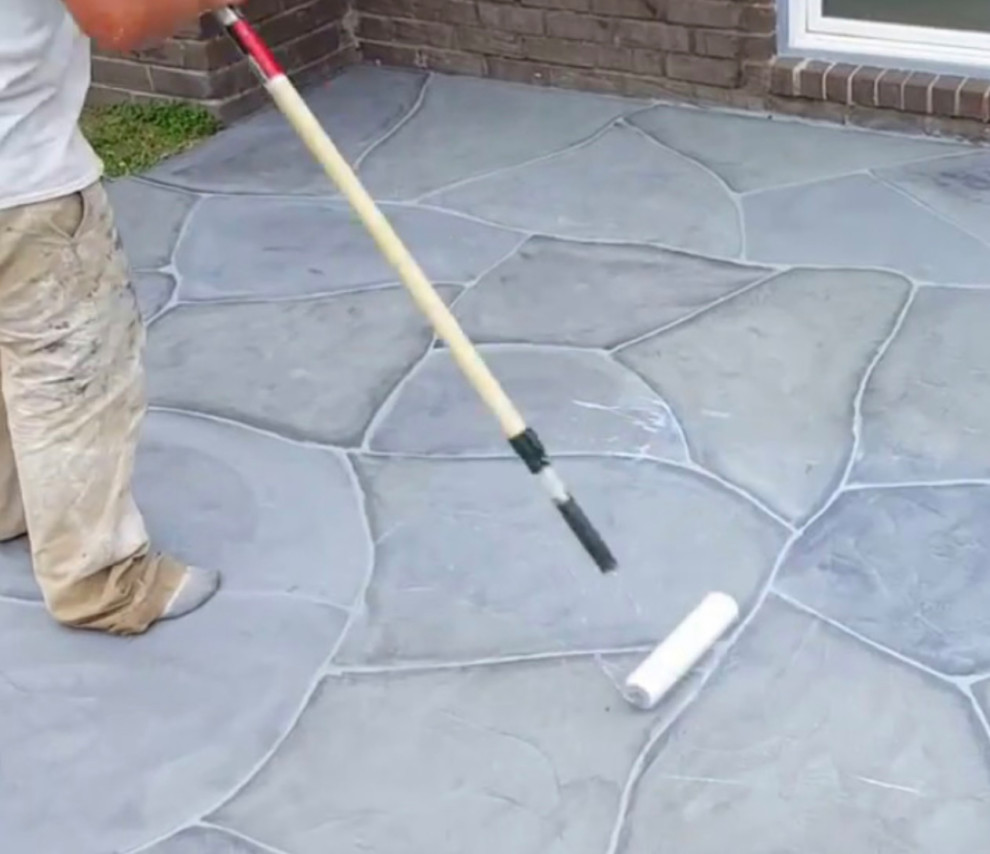Will flagstone Mix Well with Faux Flagstone?